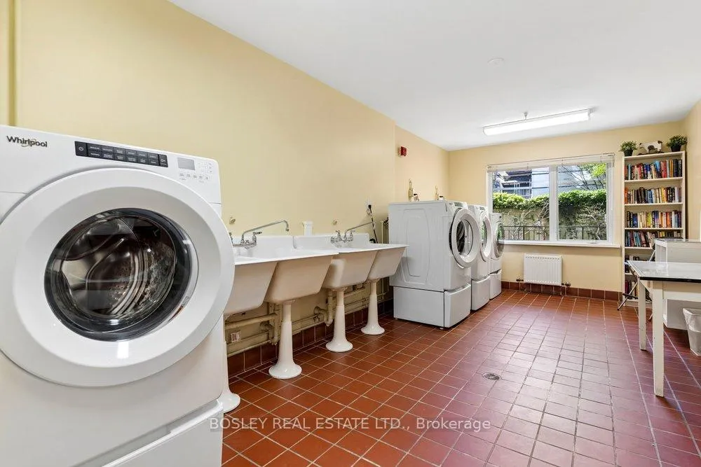 Photo 52 of Unit 303, 31 Rosedale Road, Toronto, Rosedale-Moore Park — HOMEH