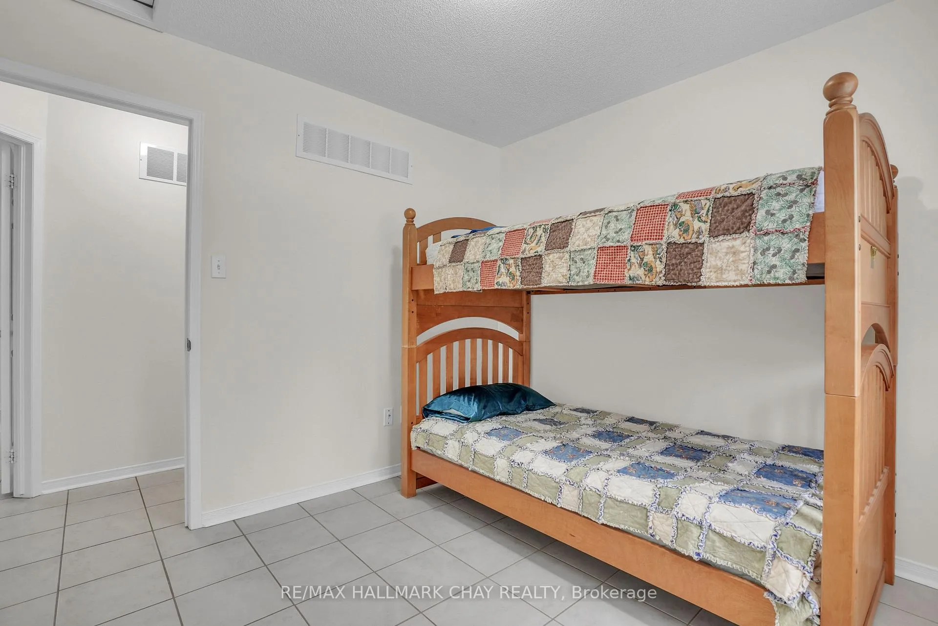 Photo 23 of 1667 Tiny Beaches Road S, Tiny, Rural Tiny — HOMEH