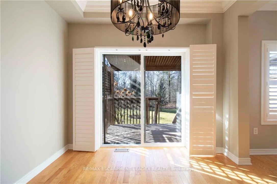 Photo 15 of 58 Maplevale Drive, Hamilton, Meadowlands — HOMEH
