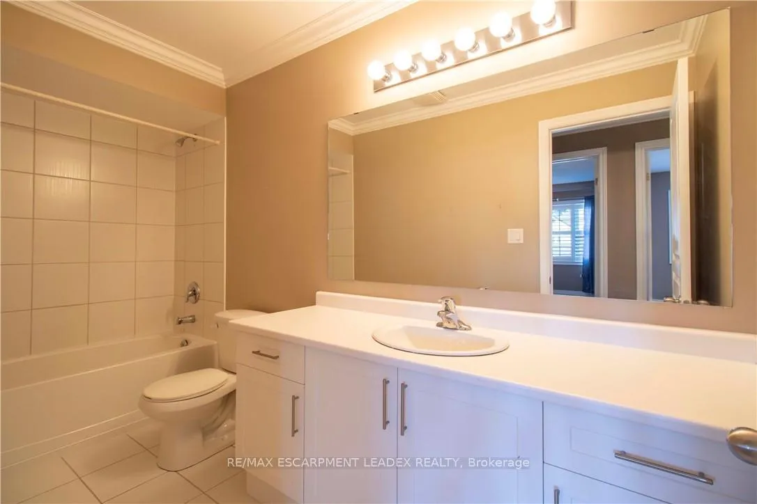 Photo 22 of 58 Maplevale Drive, Hamilton, Meadowlands — HOMEH
