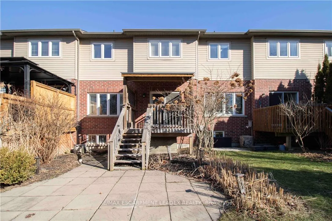 Photo 40 of 58 Maplevale Drive, Hamilton, Meadowlands — HOMEH