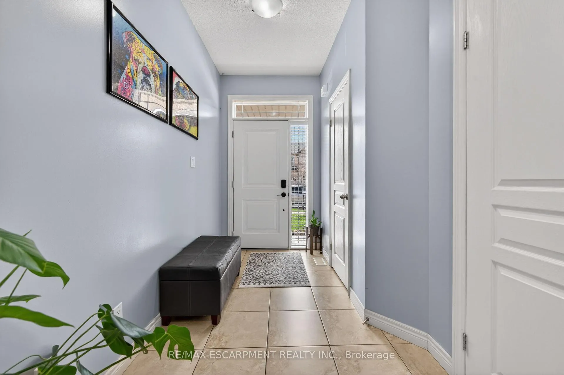 Photo 5 of 88 Highgate Drive, Hamilton, Stoney Creek Mountain — HOMEH