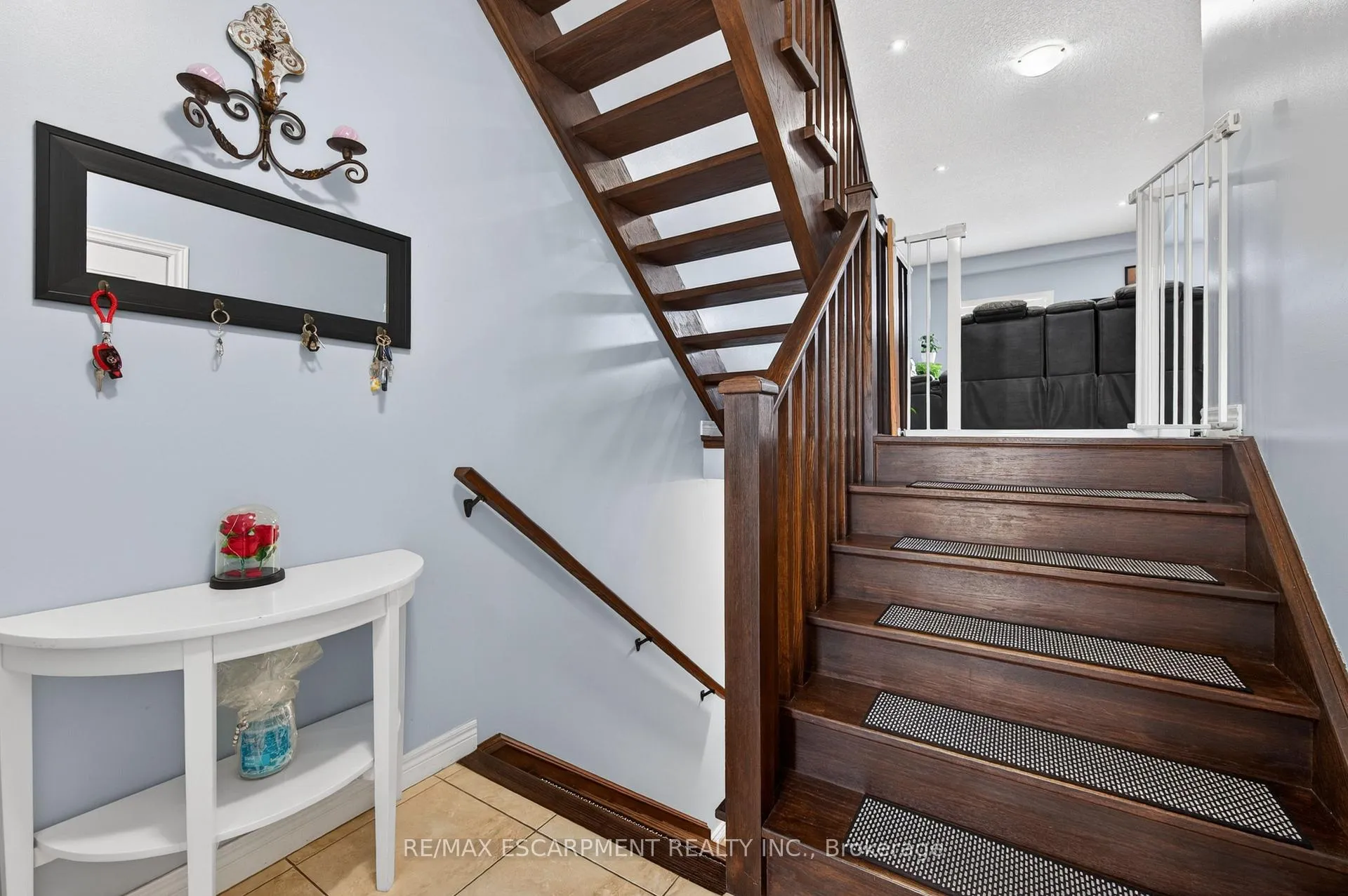 Photo 8 of 88 Highgate Drive, Hamilton, Stoney Creek Mountain — HOMEH