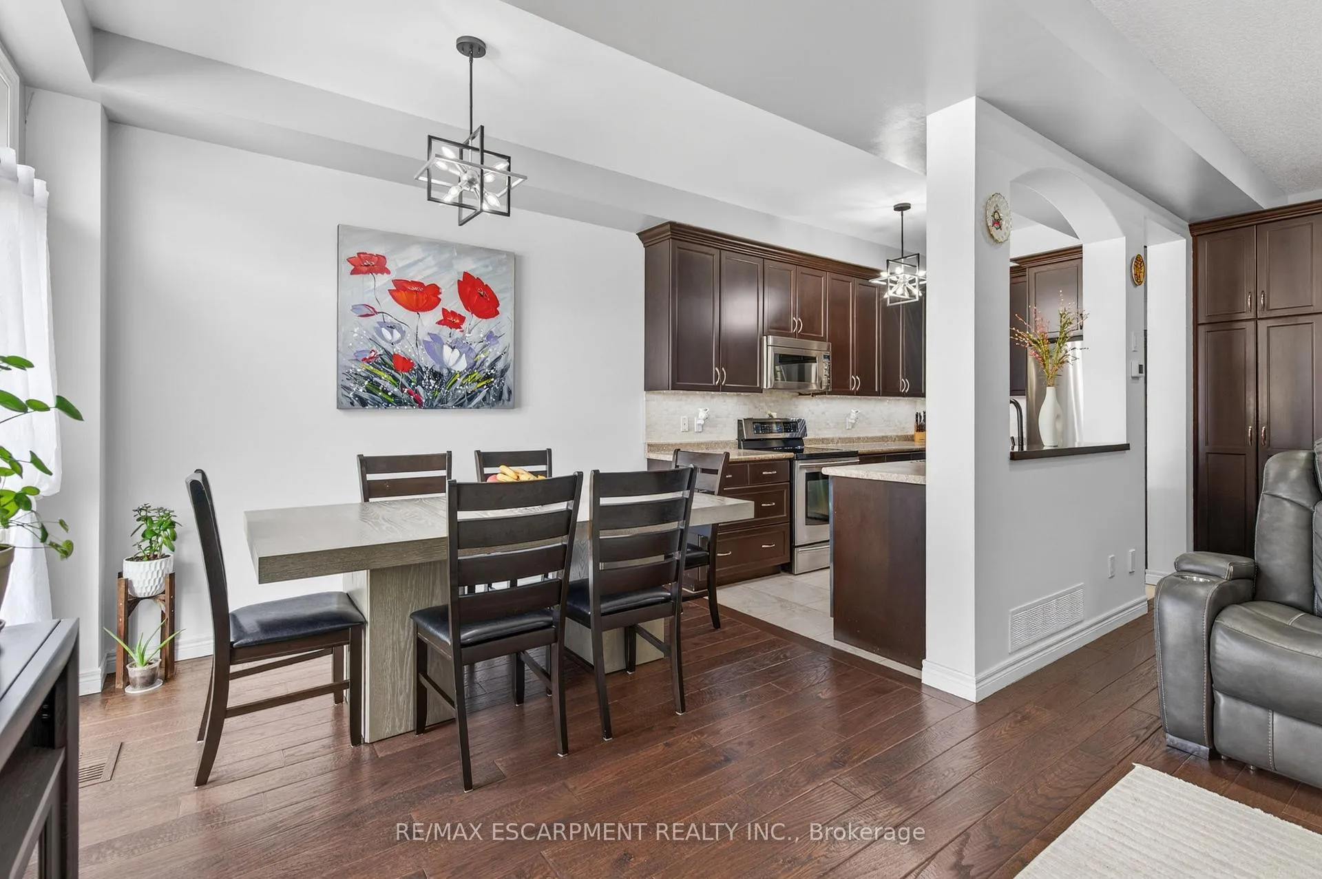 Photo 17 of 88 Highgate Drive, Hamilton, Stoney Creek Mountain — HOMEH