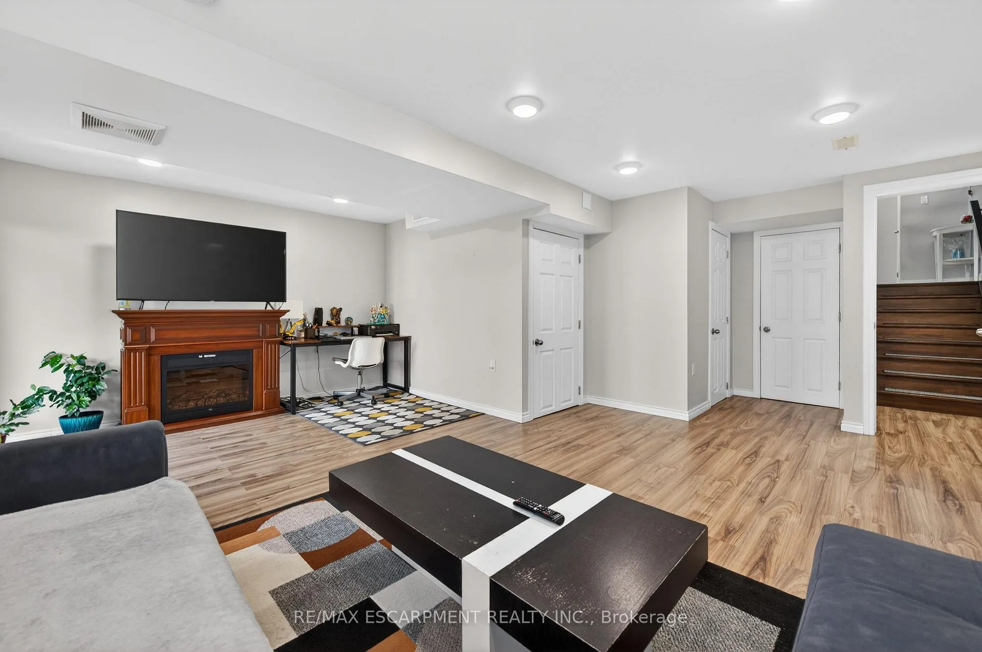 Photo 46 of 88 Highgate Drive, Hamilton, Stoney Creek Mountain — HOMEH
