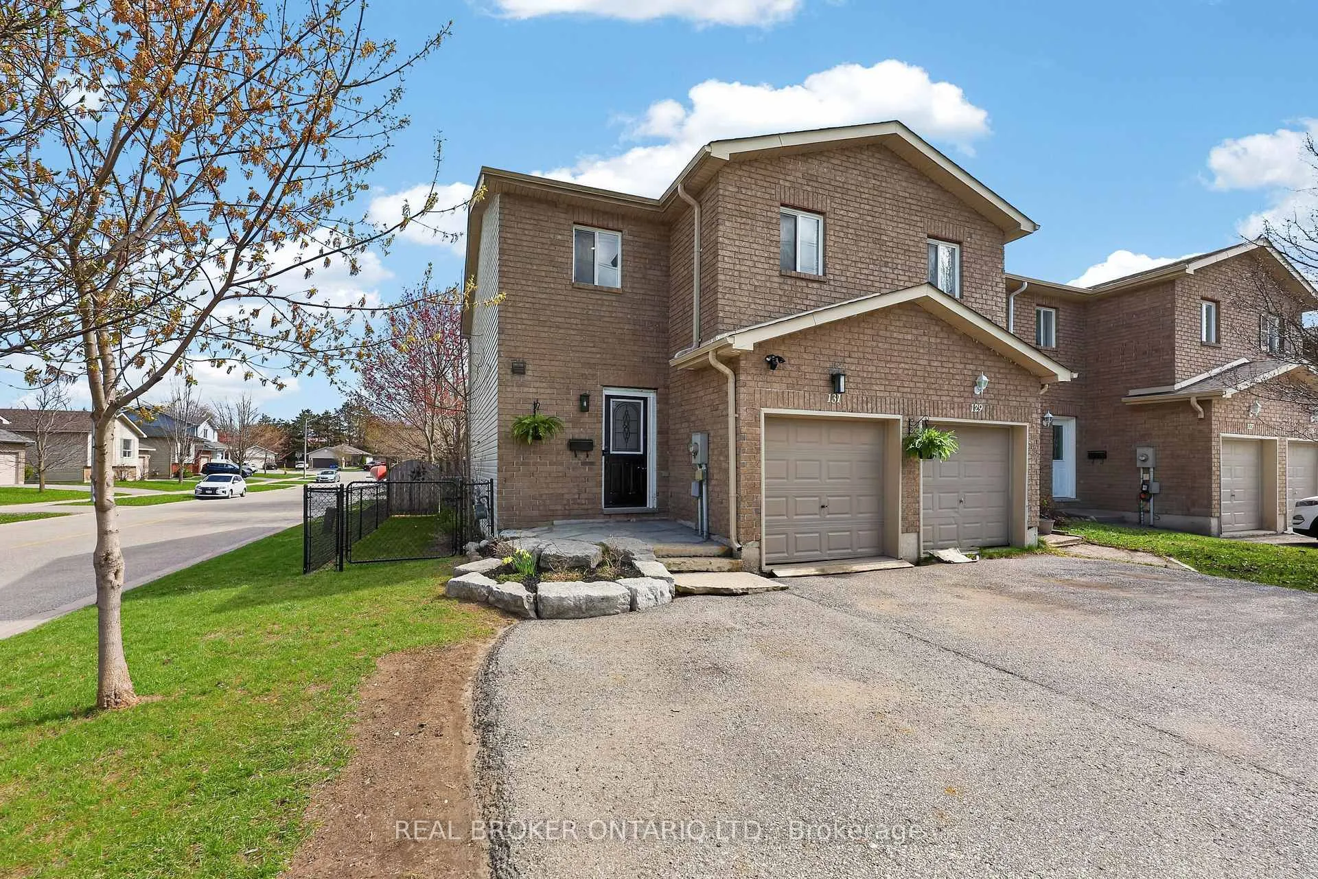 Photo 1 of 131 James Street E, Orillia — HOMEH