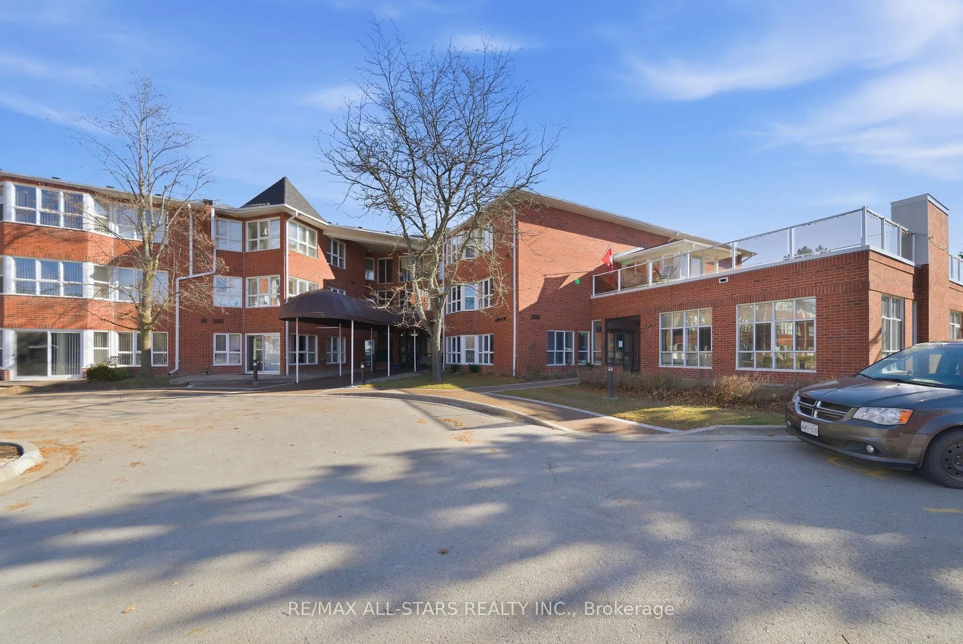 Photo 2 of Unit 312, 4 Heritage Way, Kawartha Lakes, Lindsay — HOMEH
