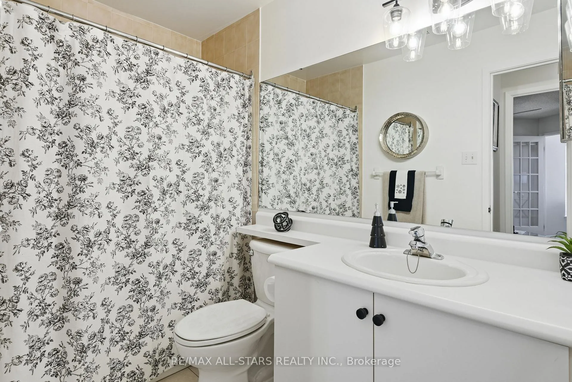 Photo 24 of Unit 312, 4 Heritage Way, Kawartha Lakes, Lindsay — HOMEH