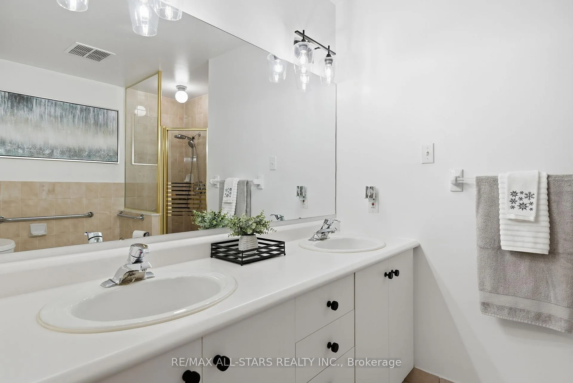Photo 28 of Unit 312, 4 Heritage Way, Kawartha Lakes, Lindsay — HOMEH