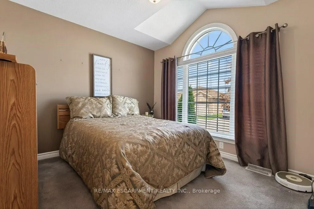 Photo 4 of 3908 Rainbow Lane, Lincoln, Lincoln-Jordan/Vineland — HOMEH