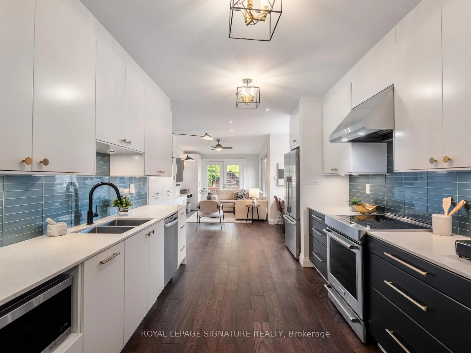 Photo 9 of 422 Davisville Avenue, Toronto, Mount Pleasant East — HOMEH