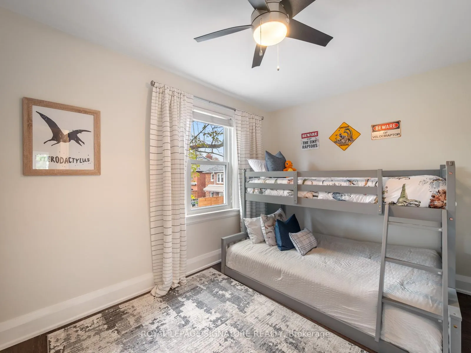 Photo 18 of 422 Davisville Avenue, Toronto, Mount Pleasant East — HOMEH