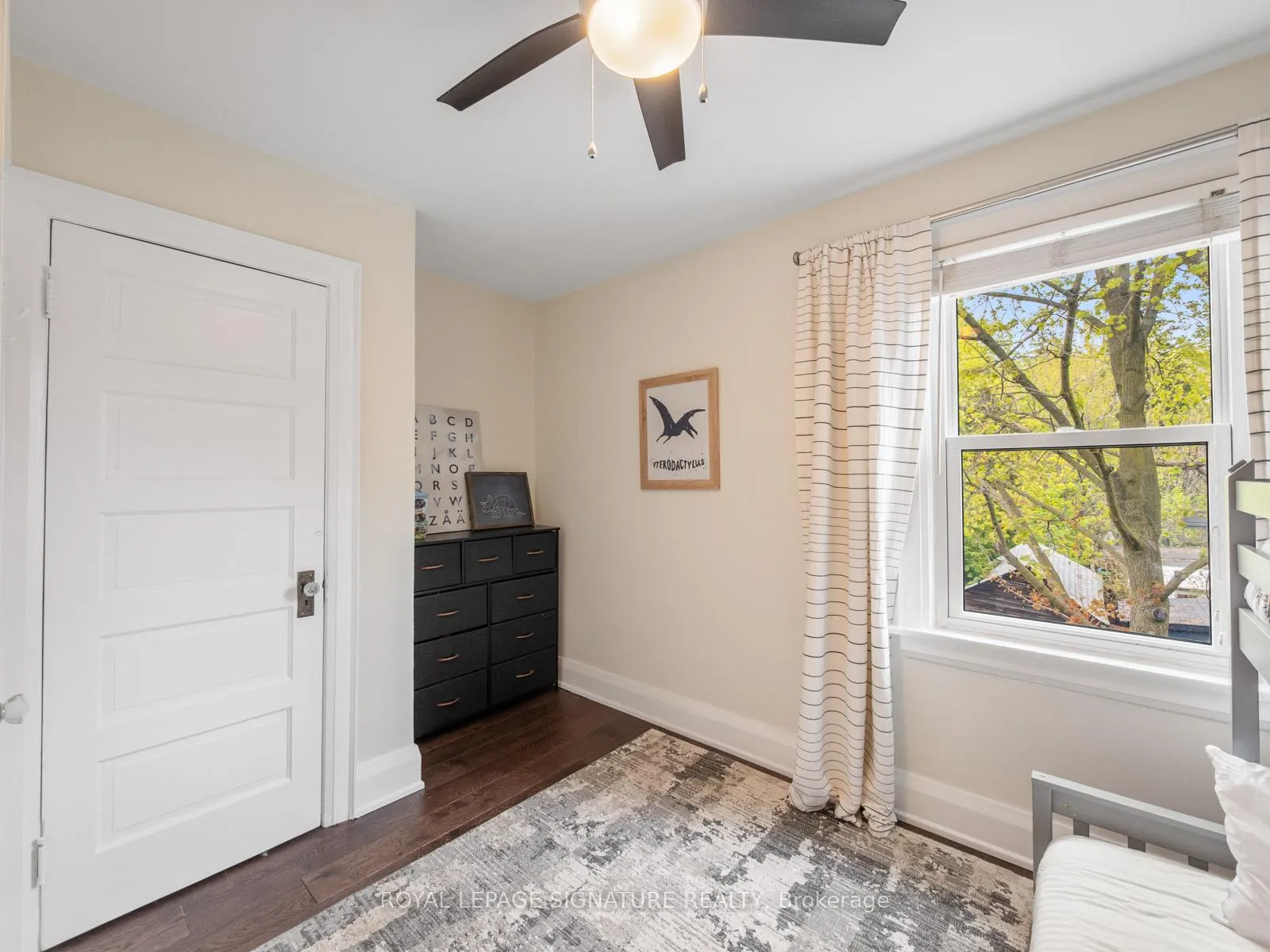 Photo 19 of 422 Davisville Avenue, Toronto, Mount Pleasant East — HOMEH