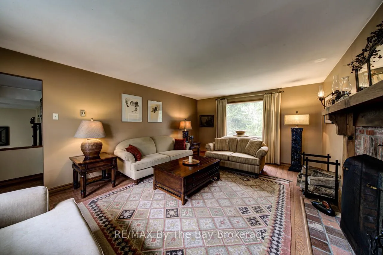 Photo 7 of 8308 County Road 9, Clearview, Creemore — HOMEH