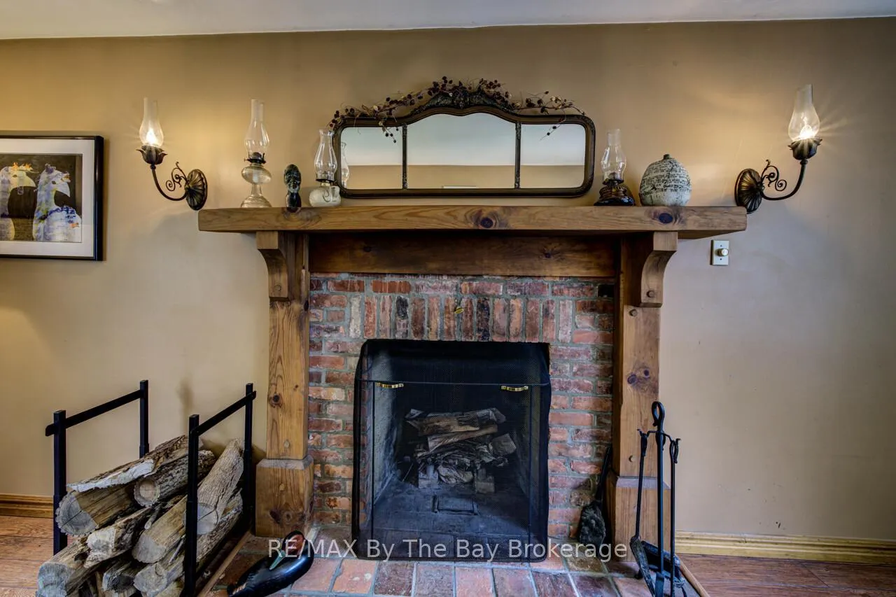 Photo 8 of 8308 County Road 9, Clearview, Creemore — HOMEH