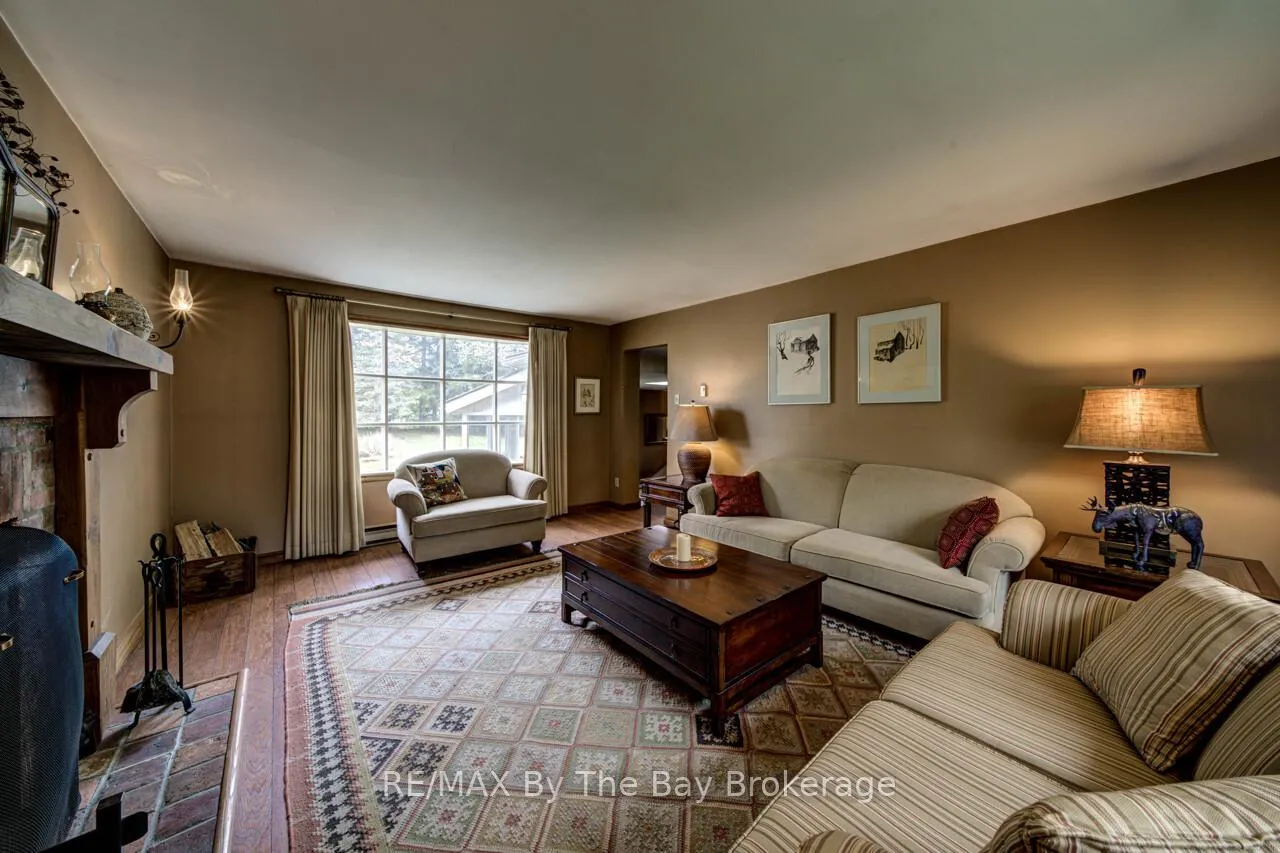 Photo 9 of 8308 County Road 9, Clearview, Creemore — HOMEH