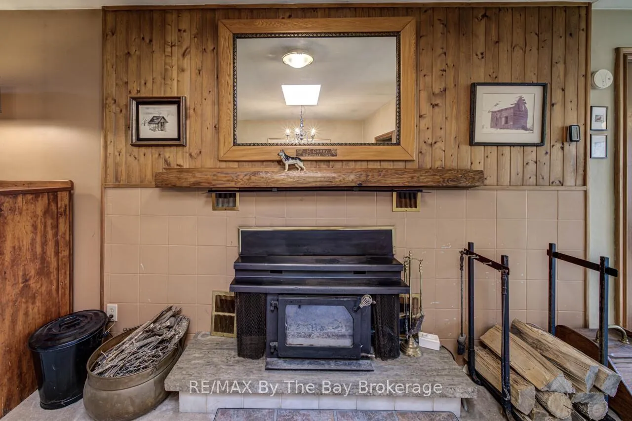 Photo 15 of 8308 County Road 9, Clearview, Creemore — HOMEH