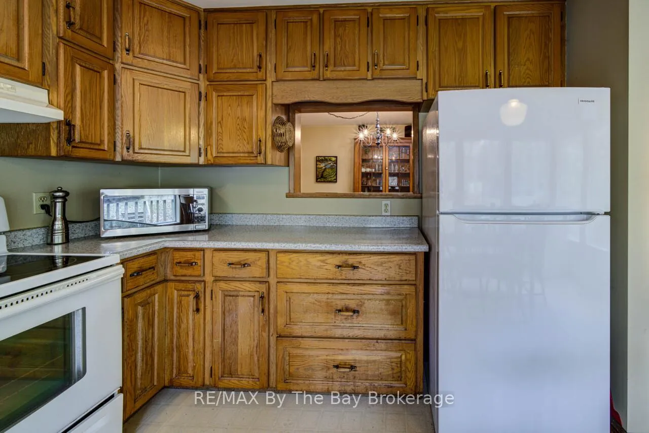 Photo 18 of 8308 County Road 9, Clearview, Creemore — HOMEH