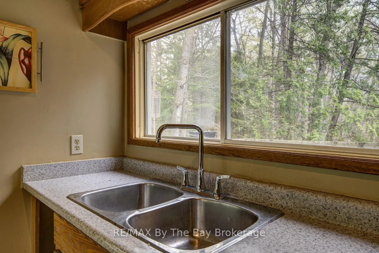 Photo 19 of 8308 County Road 9, Clearview, Creemore — HOMEH