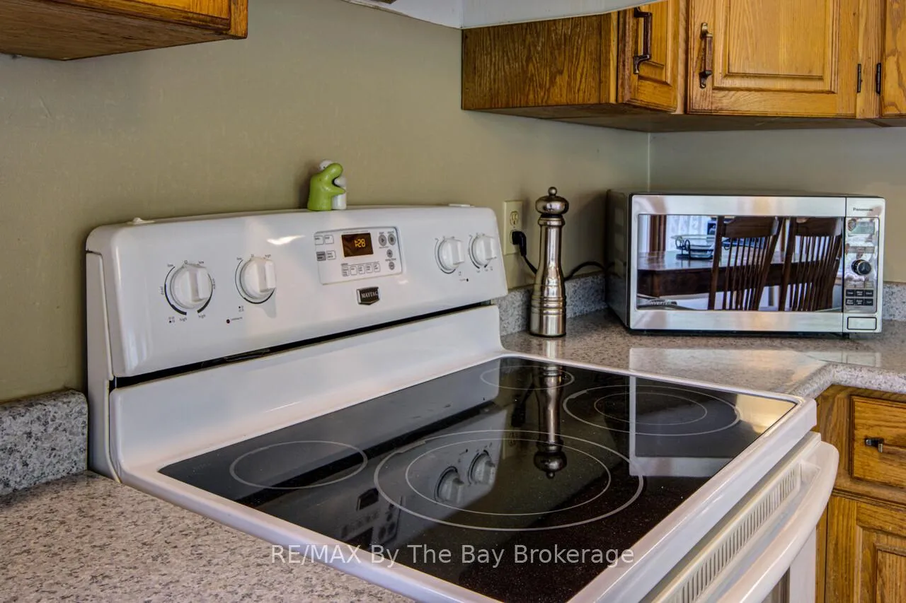 Photo 20 of 8308 County Road 9, Clearview, Creemore — HOMEH
