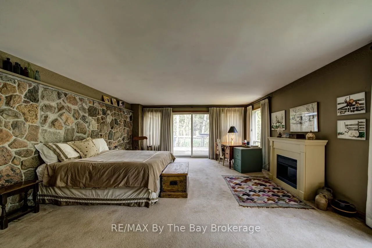 Photo 23 of 8308 County Road 9, Clearview, Creemore — HOMEH