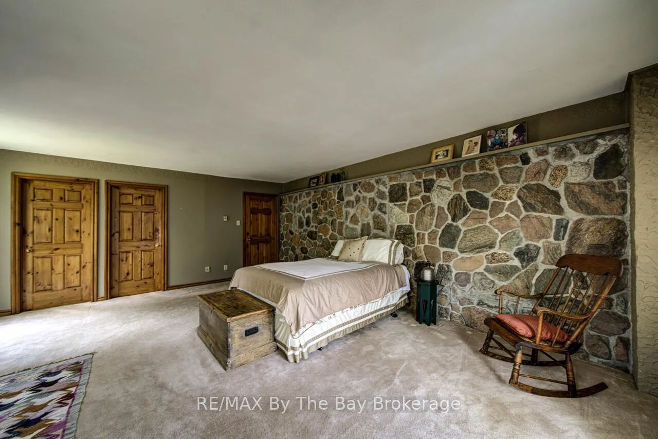 Photo 25 of 8308 County Road 9, Clearview, Creemore — HOMEH