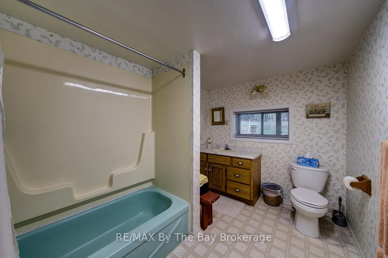 Photo 31 of 8308 County Road 9, Clearview, Creemore — HOMEH