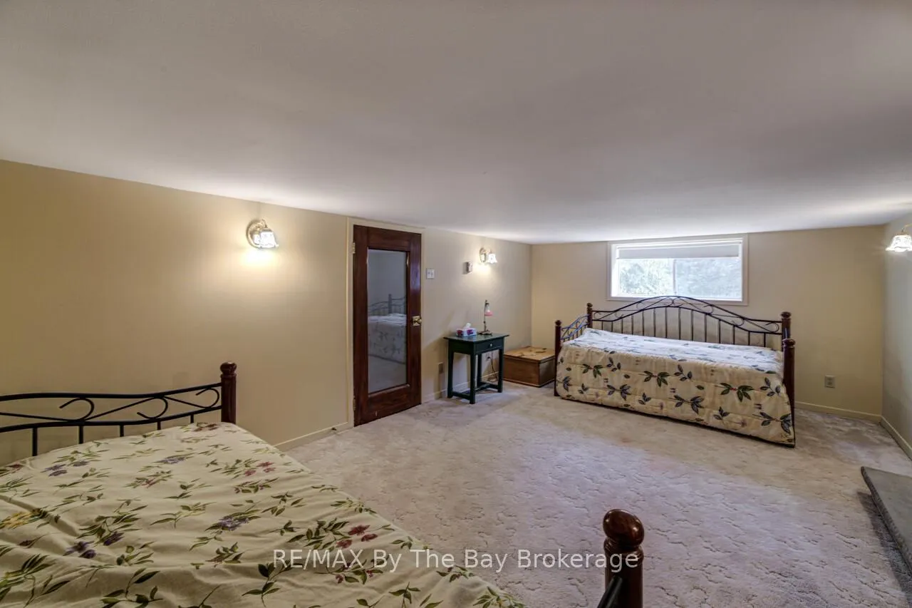 Photo 33 of 8308 County Road 9, Clearview, Creemore — HOMEH