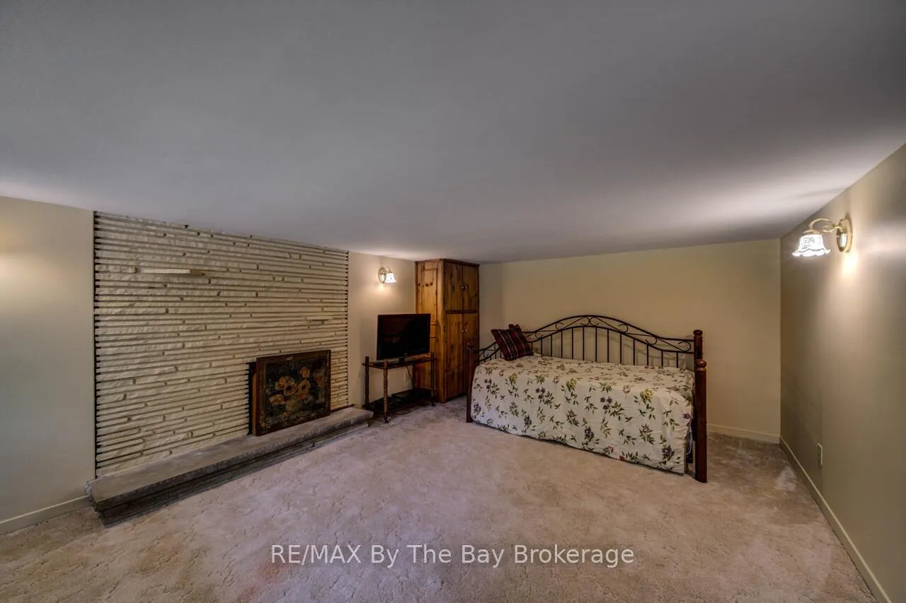 Photo 34 of 8308 County Road 9, Clearview, Creemore — HOMEH