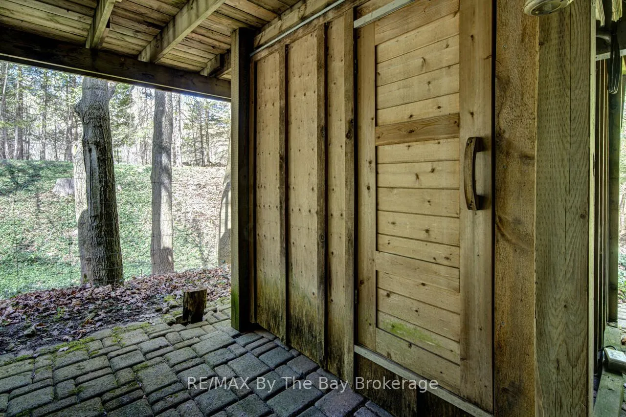 Photo 36 of 8308 County Road 9, Clearview, Creemore — HOMEH