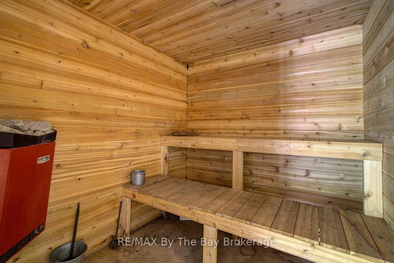Photo 37 of 8308 County Road 9, Clearview, Creemore — HOMEH