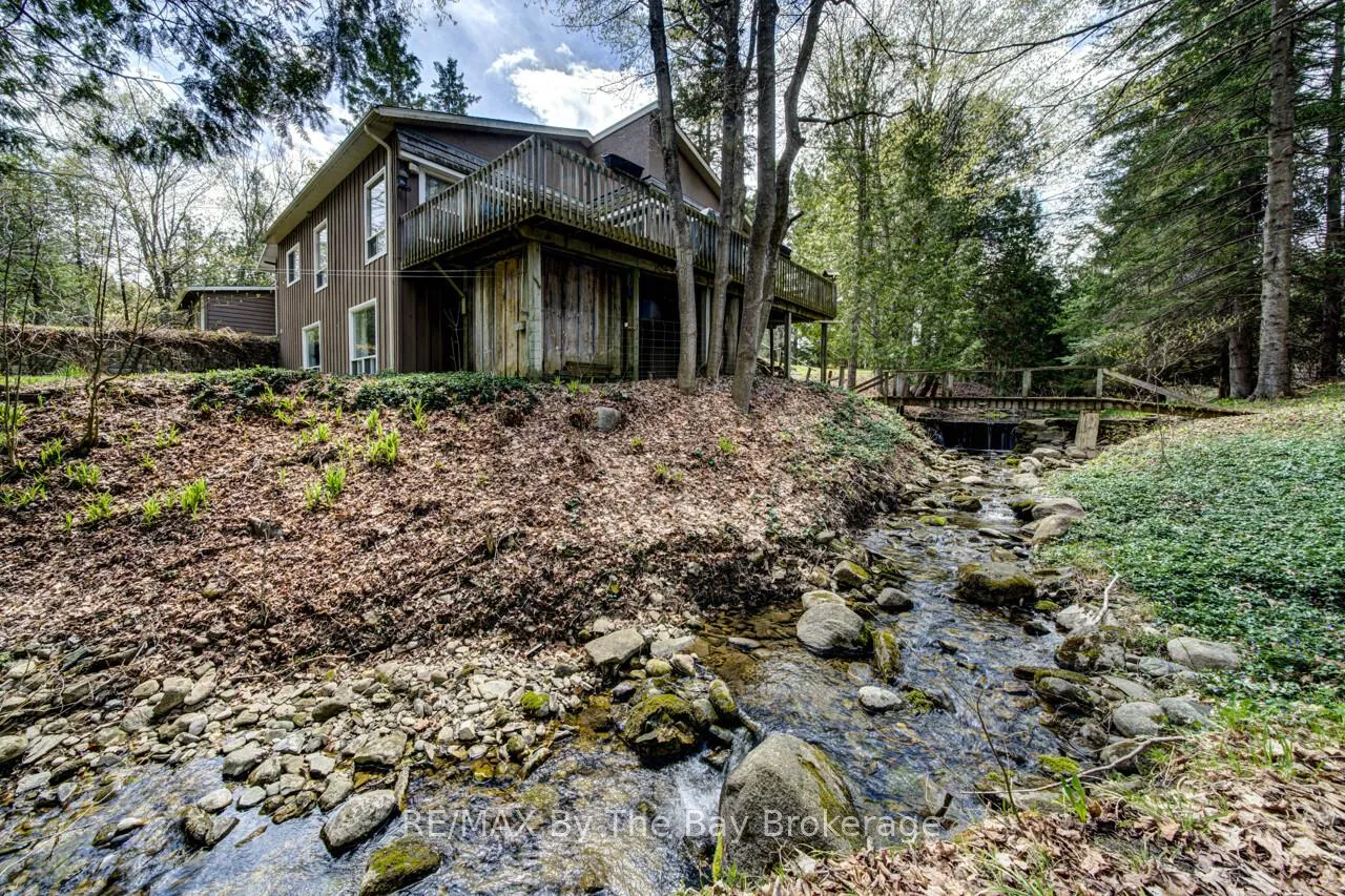 Photo 40 of 8308 County Road 9, Clearview, Creemore — HOMEH