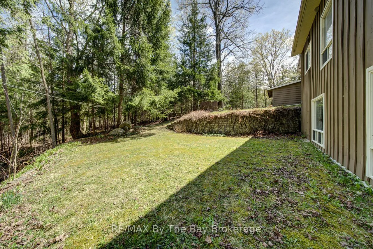 Photo 41 of 8308 County Road 9, Clearview, Creemore — HOMEH