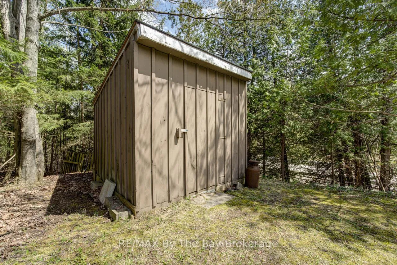 Photo 45 of 8308 County Road 9, Clearview, Creemore — HOMEH