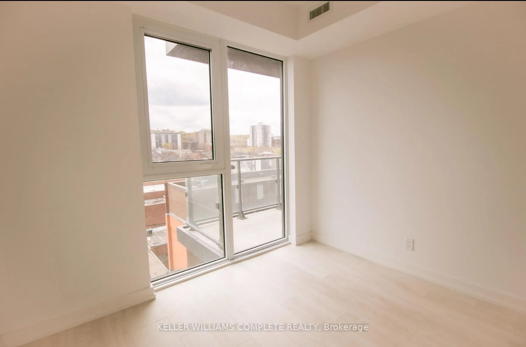 Photo 8 of Unit 819, 75 James Street S, Hamilton, Corktown — HOMEH