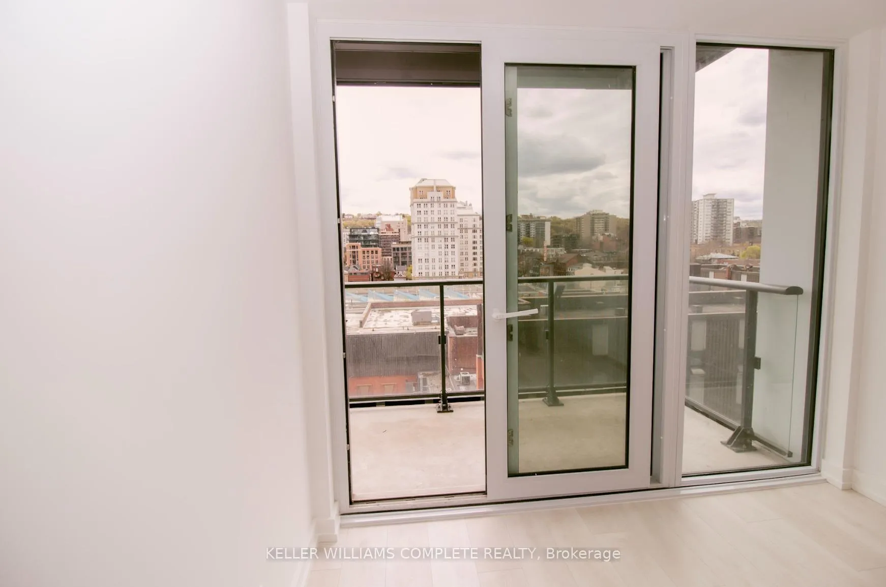 Photo 10 of Unit 819, 75 James Street S, Hamilton, Corktown — HOMEH