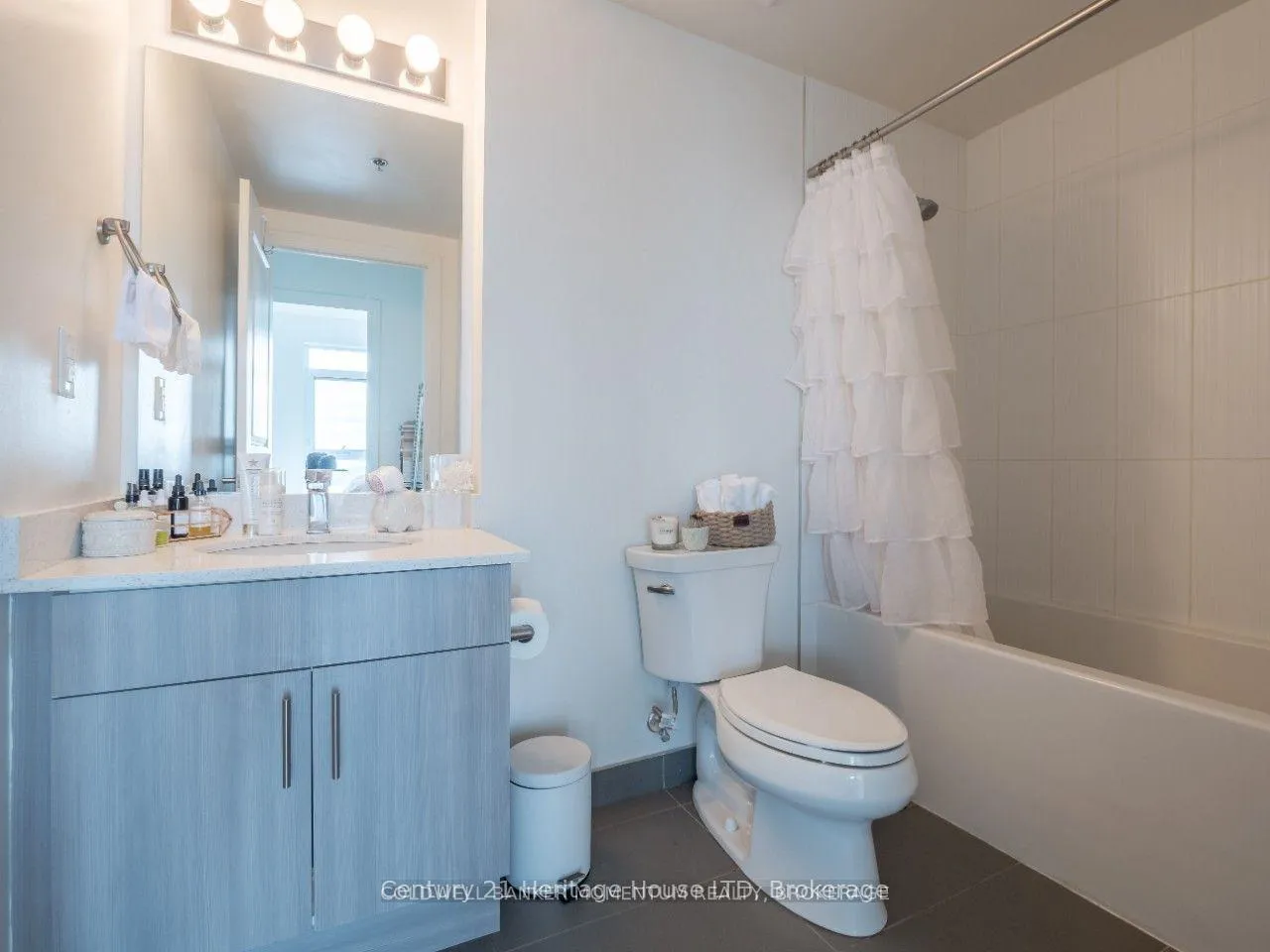 Photo 15 of Unit 608, 560 North Service Road, Grimsby, Grimsby Beach — HOMEH