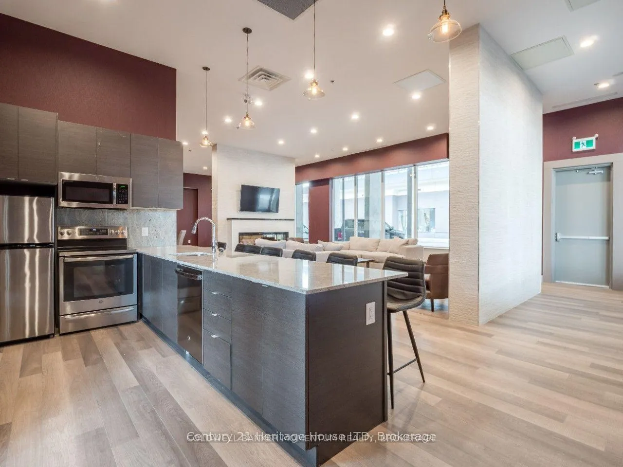 Photo 19 of Unit 608, 560 North Service Road, Grimsby, Grimsby Beach — HOMEH