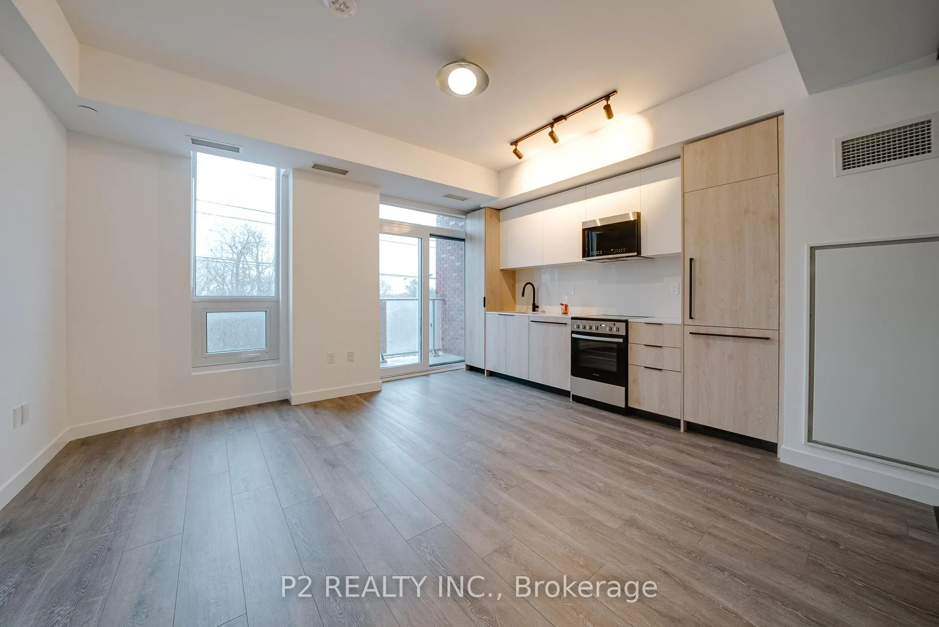 Front of Unit 222, 1635 Military Trail
