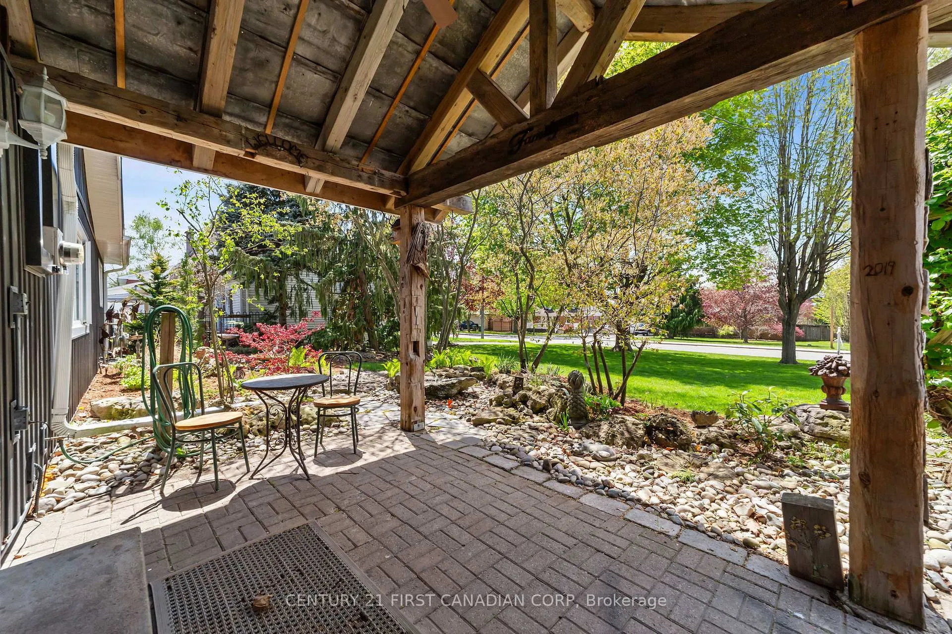 Photo 5 of 35 Park Avenue, St. Thomas — HOMEH