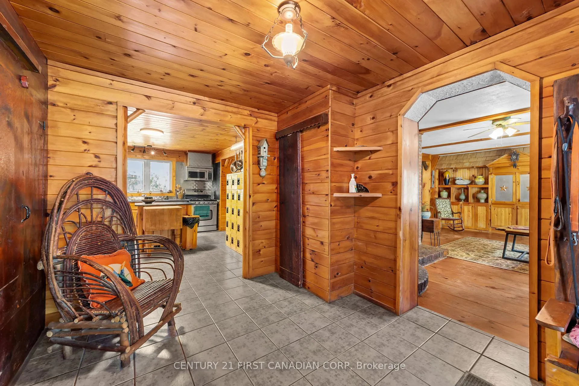Photo 6 of 35 Park Avenue, St. Thomas — HOMEH