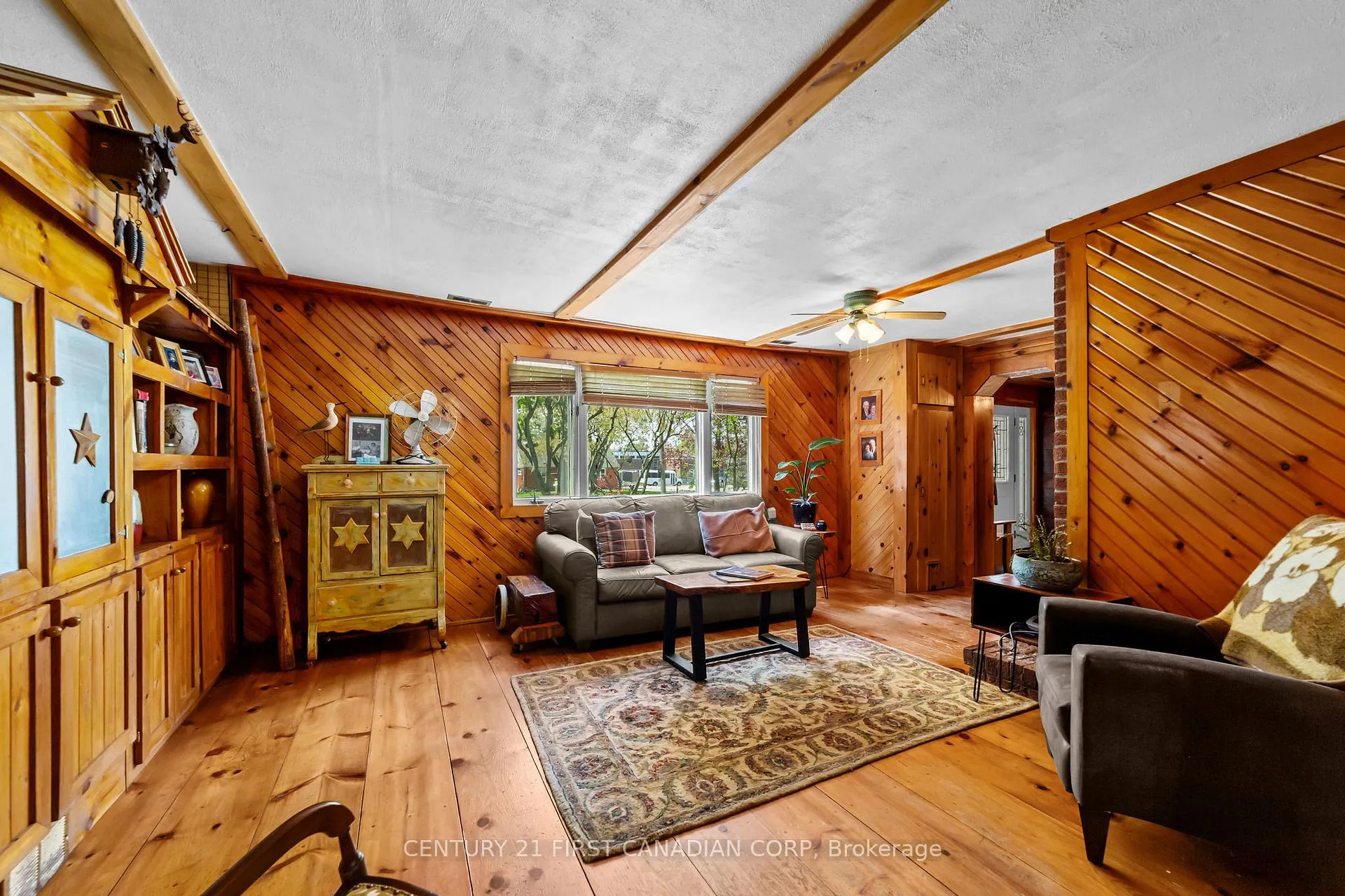 Photo 10 of 35 Park Avenue, St. Thomas — HOMEH