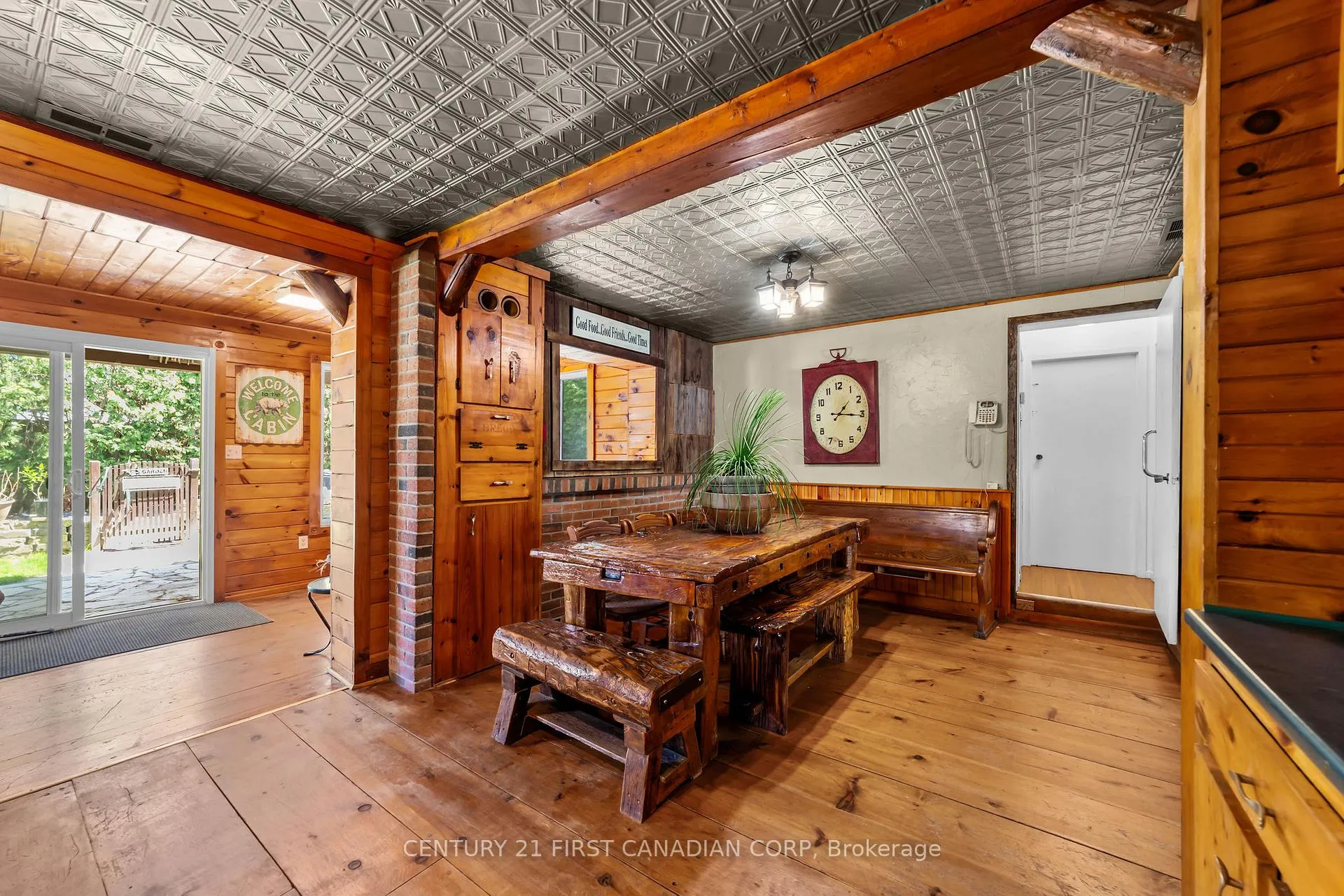 Photo 11 of 35 Park Avenue, St. Thomas — HOMEH