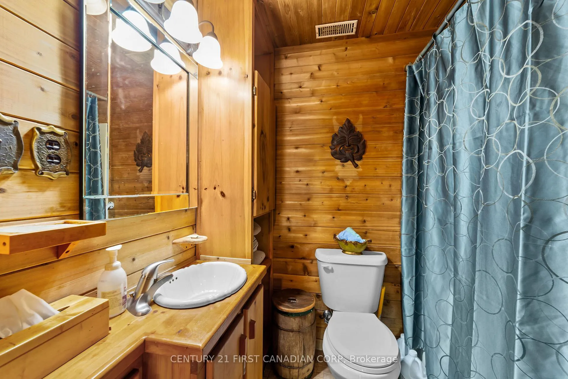 Photo 12 of 35 Park Avenue, St. Thomas — HOMEH