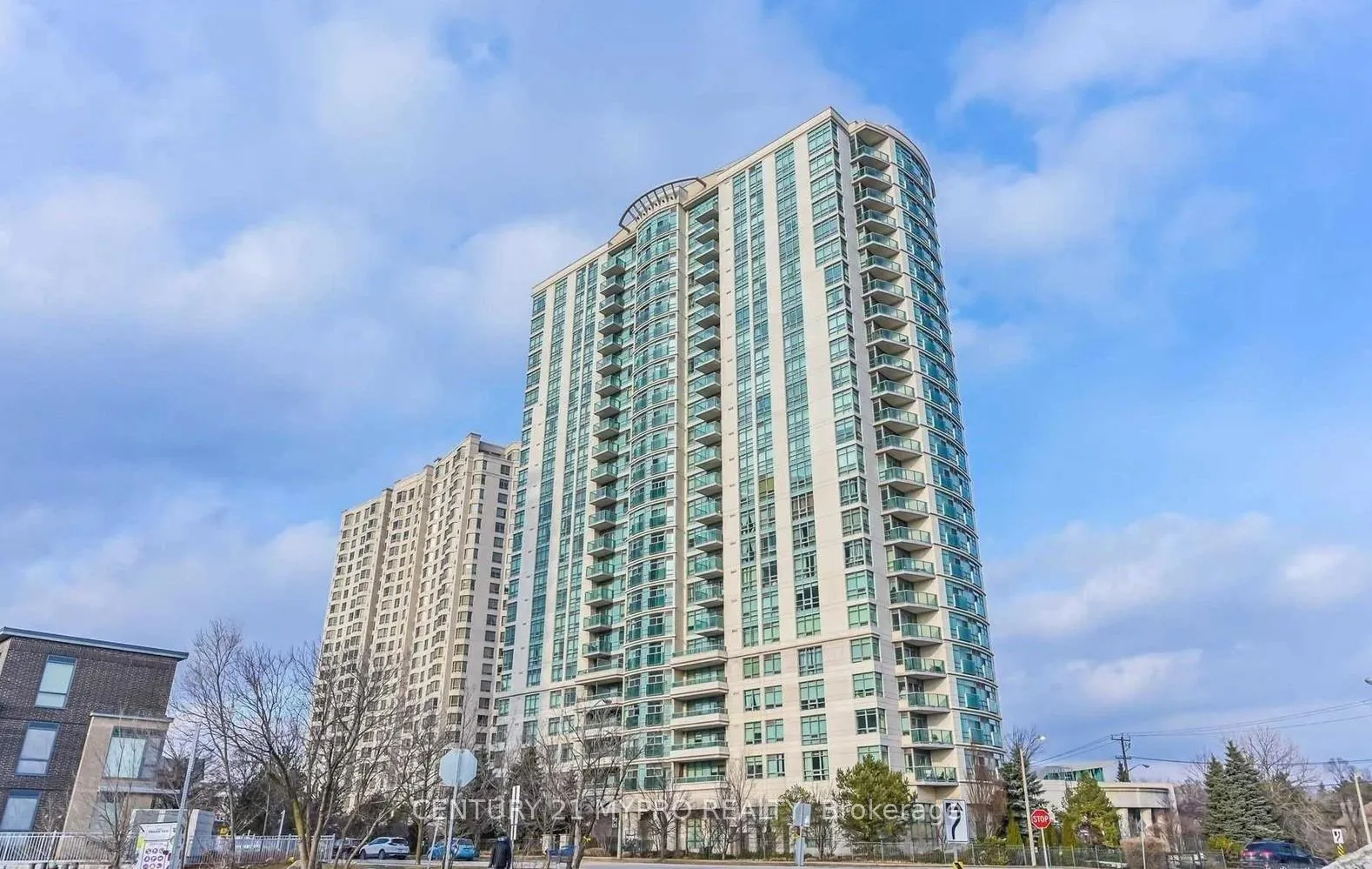 Front of Unit 922, 238 Bonis Avenue