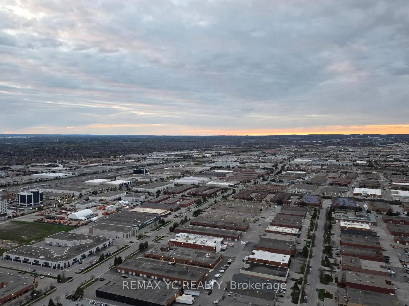Photo 13 of Unit 5810, 5 Buttermill Avenue, Vaughan, Vaughan Corporate Centre — HOMEH