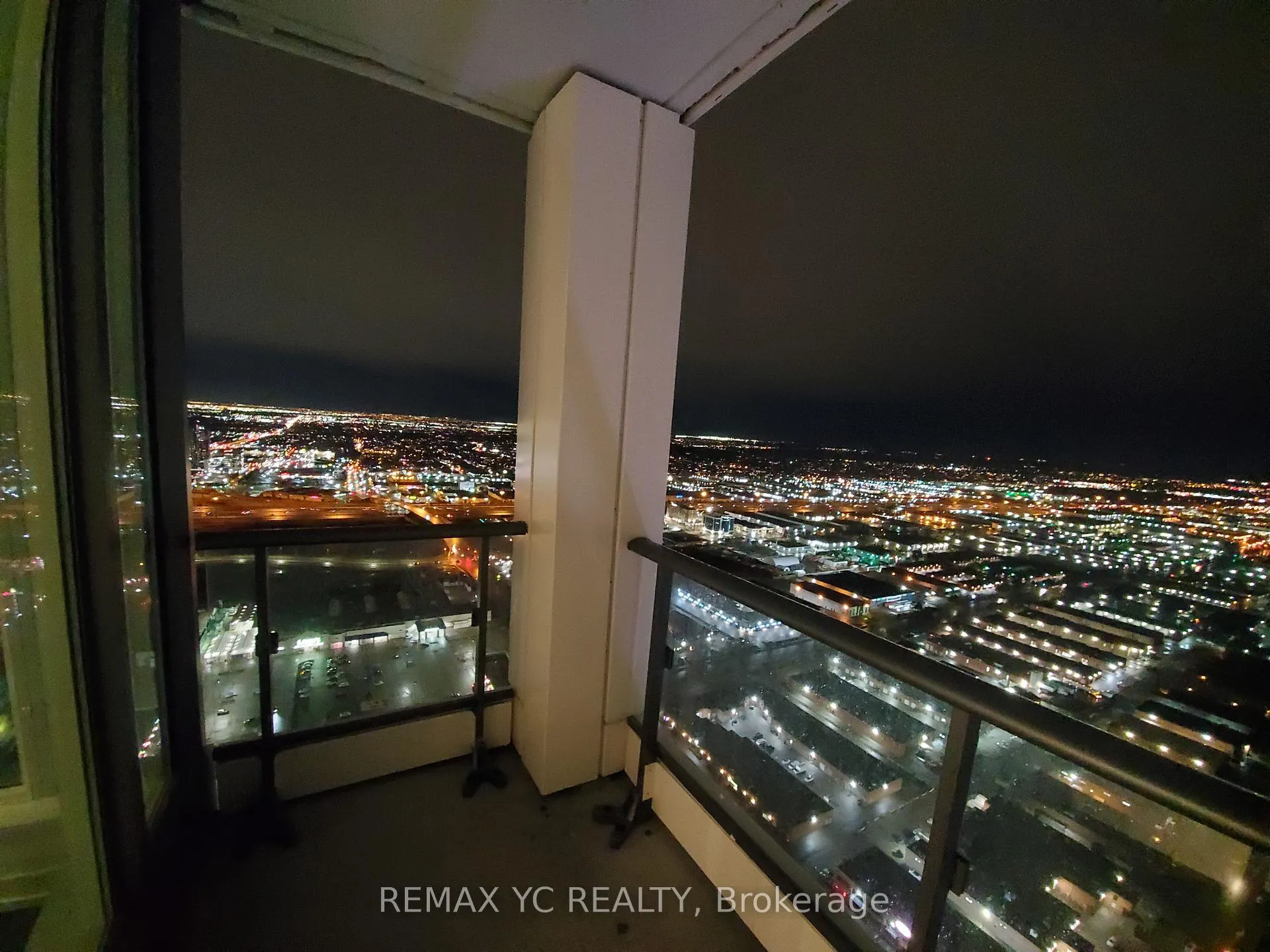Photo 14 of Unit 5810, 5 Buttermill Avenue, Vaughan, Vaughan Corporate Centre — HOMEH