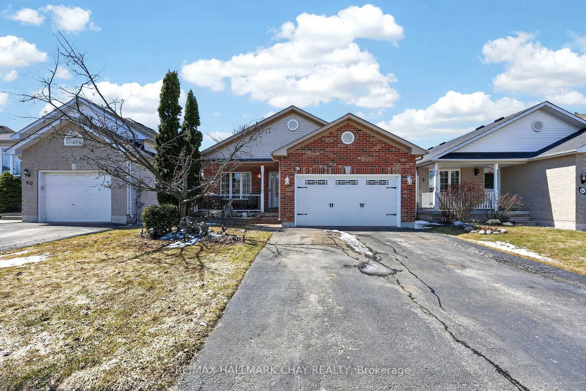 Photo 2 of 62 Leggott Avenue, Barrie, Painswick North — HOMEH