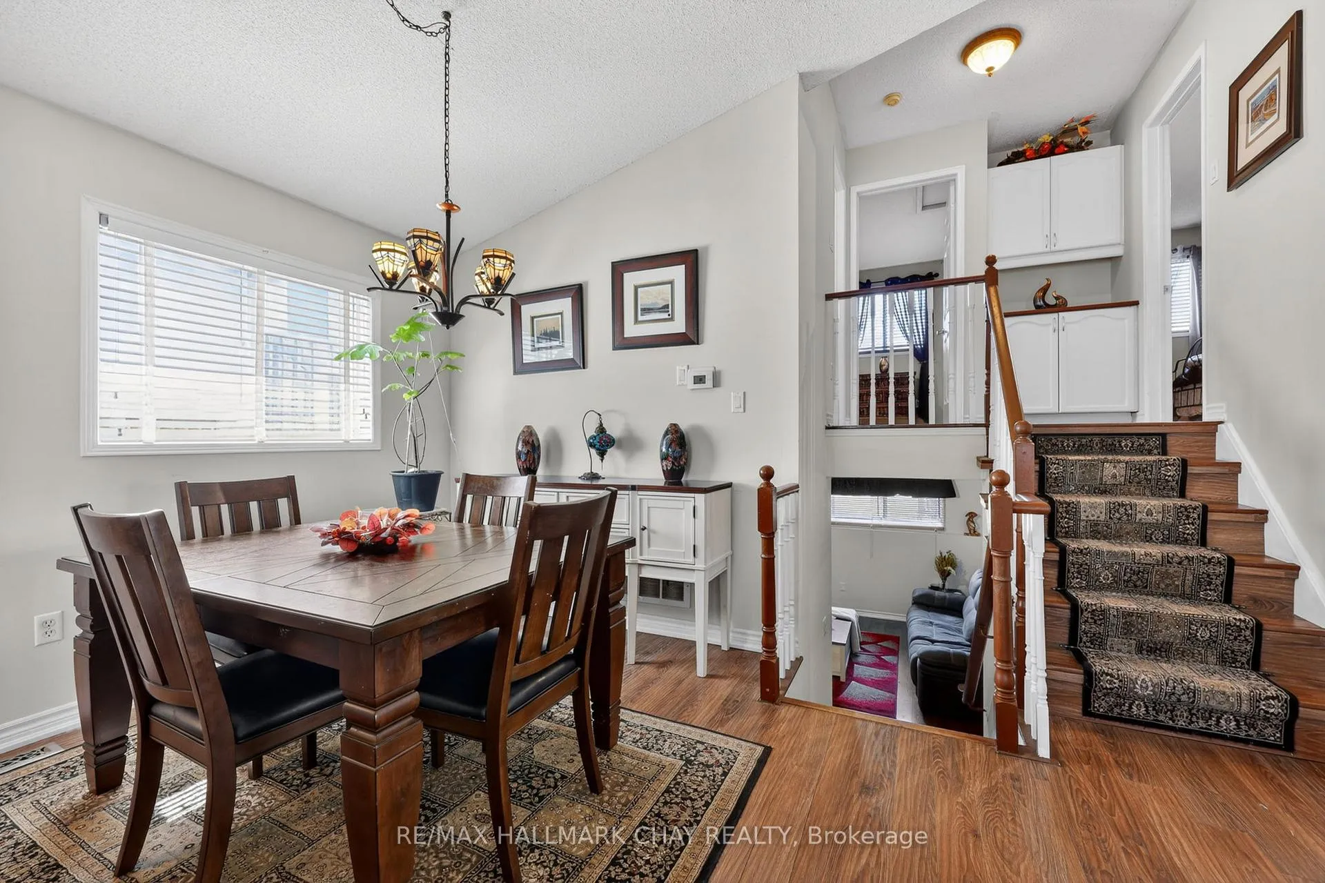 Photo 7 of 62 Leggott Avenue, Barrie, Painswick North — HOMEH