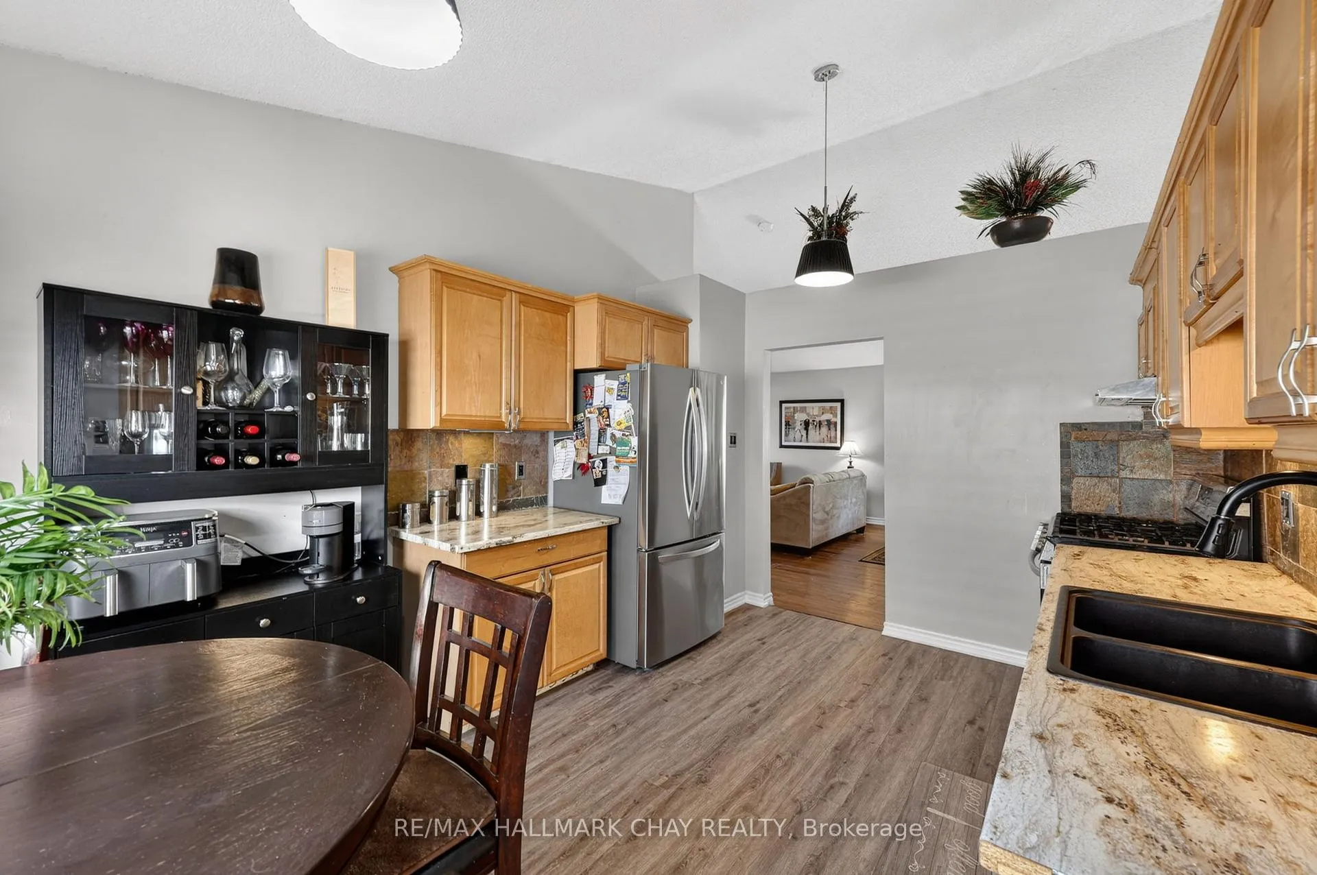 Photo 13 of 62 Leggott Avenue, Barrie, Painswick North — HOMEH